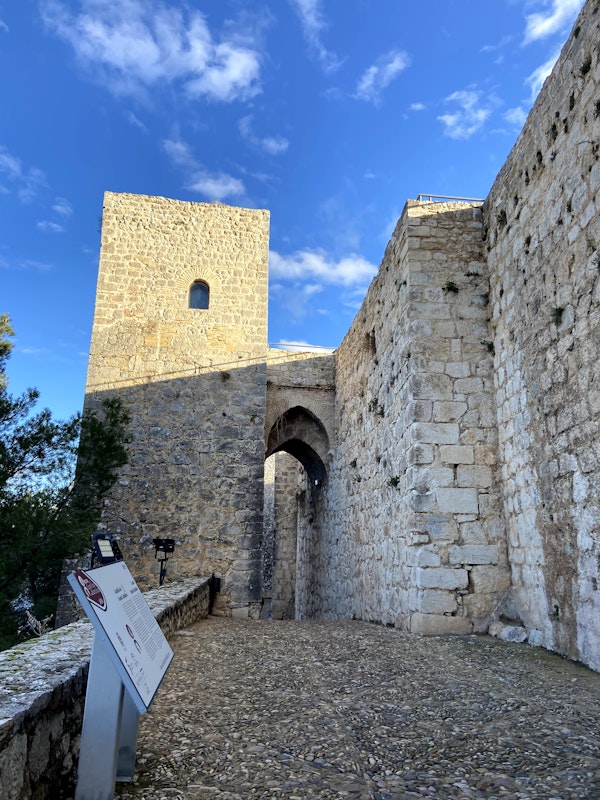 Visita guiada al Castillo de Santa Catalina - Lagarto Tours